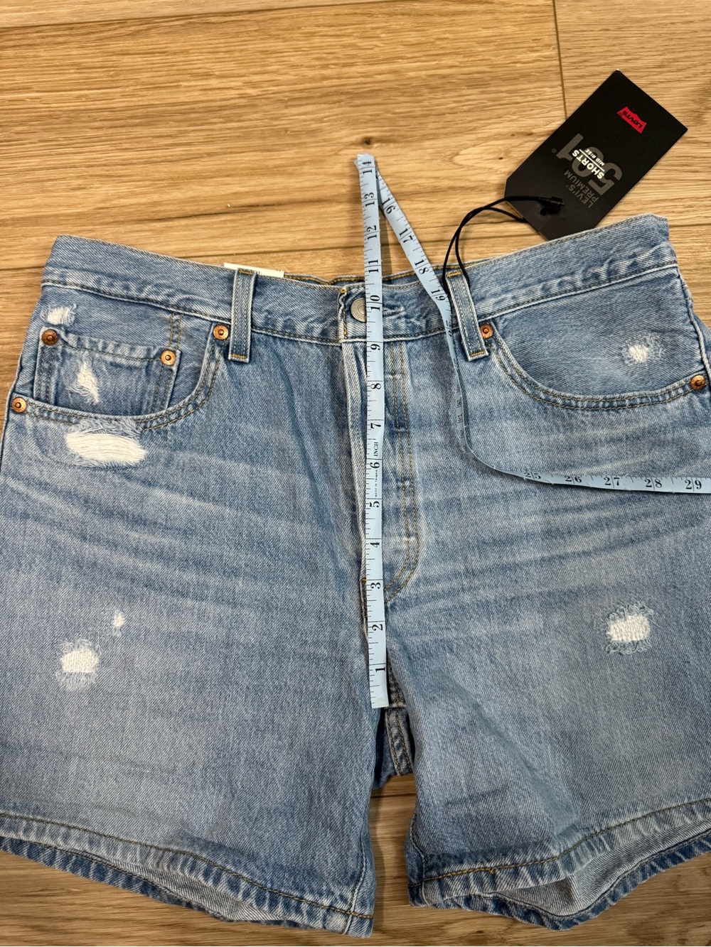 NWT Levi’s 501 Shorts Size 31 - Picture 9 of 11
